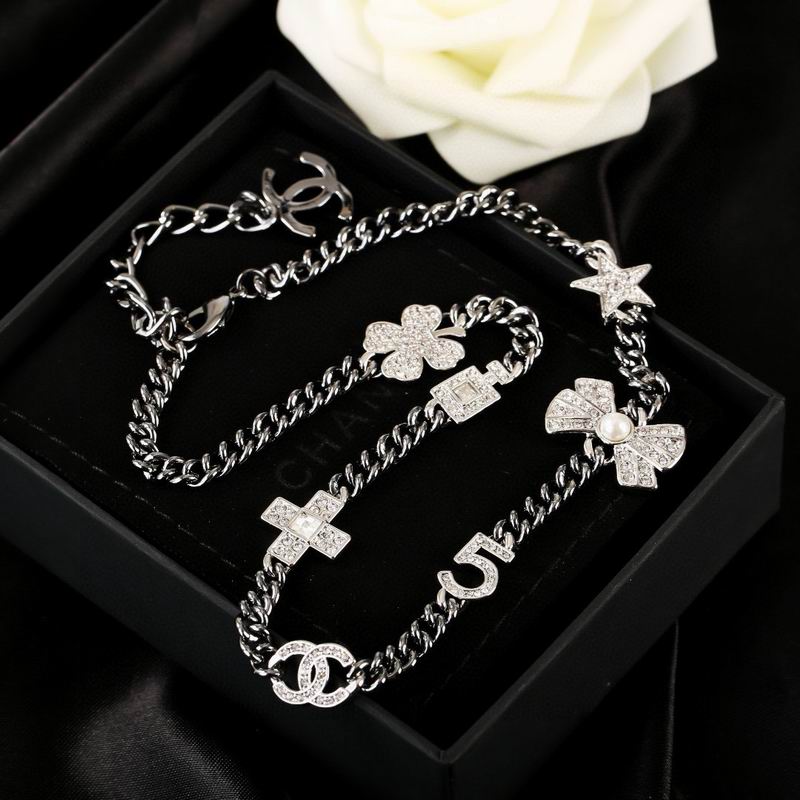 Chanel Necklace 03yxs351